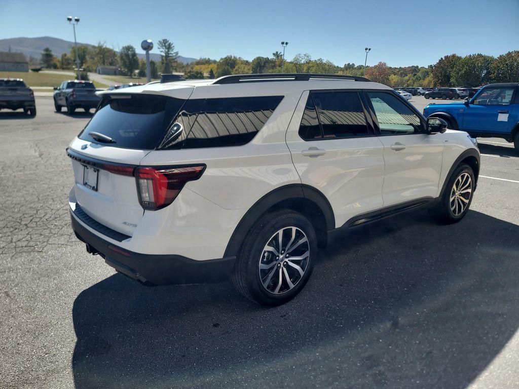 new 2025 Ford Explorer car, priced at $48,529