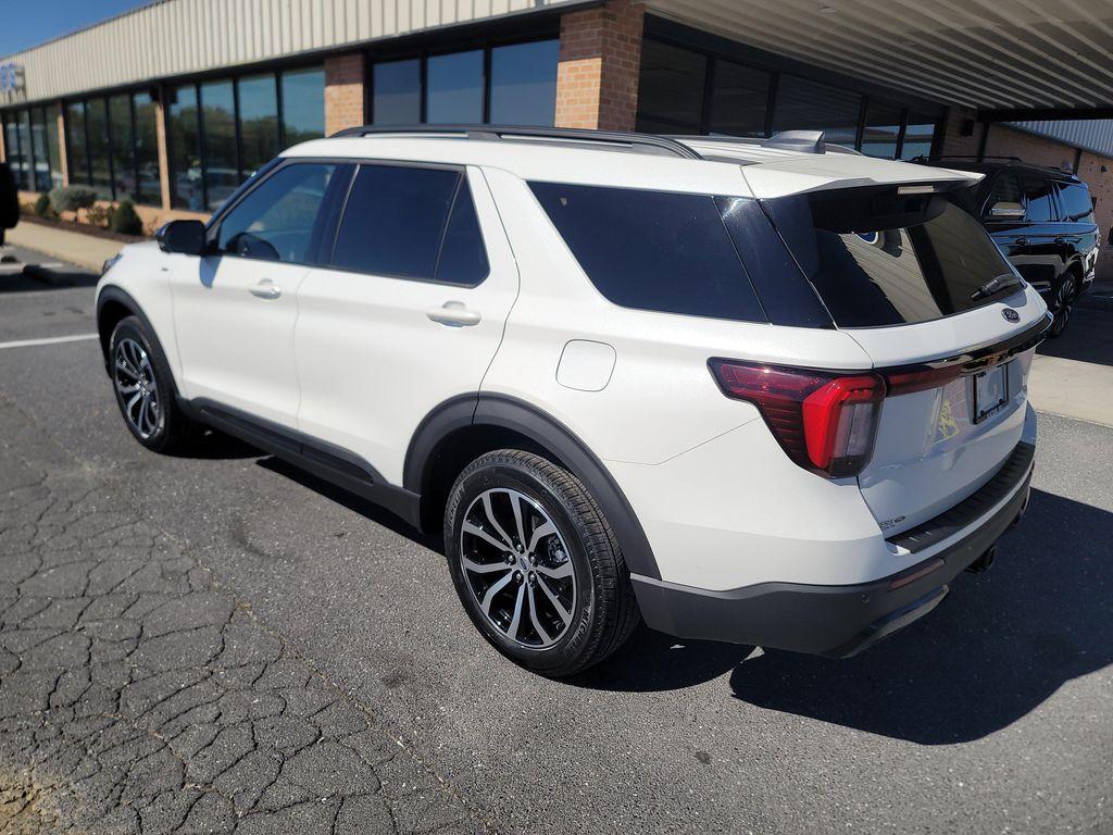 new 2025 Ford Explorer car, priced at $48,529