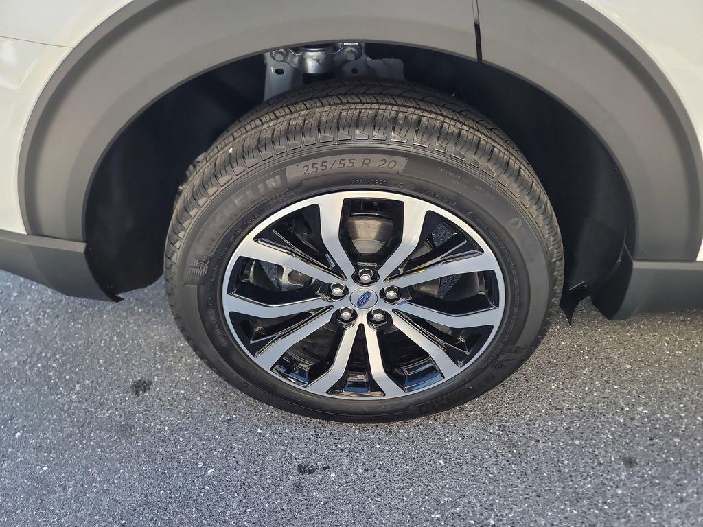 new 2025 Ford Explorer car, priced at $48,529