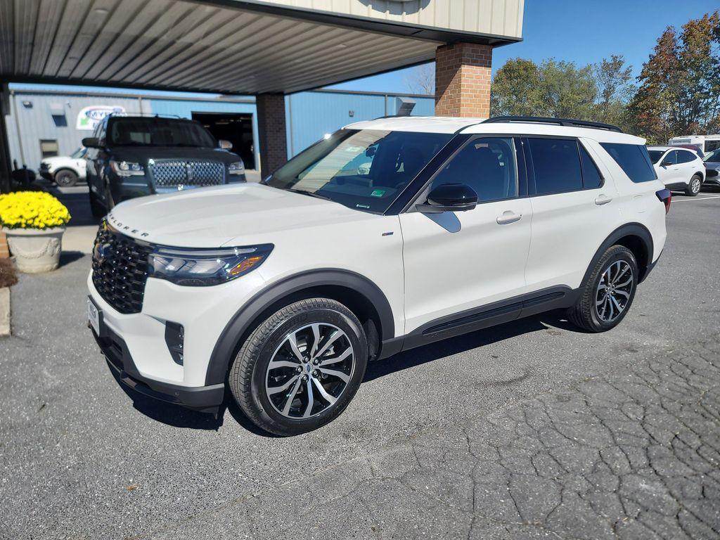 new 2025 Ford Explorer car, priced at $48,529