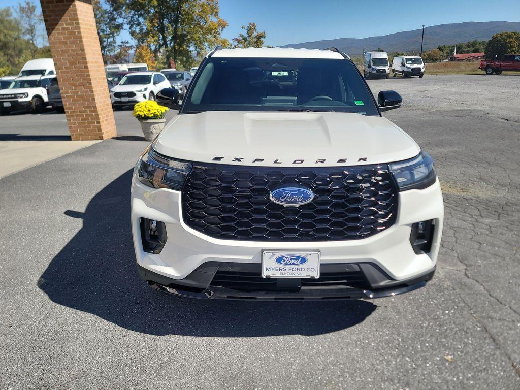 new 2025 Ford Explorer car, priced at $48,529