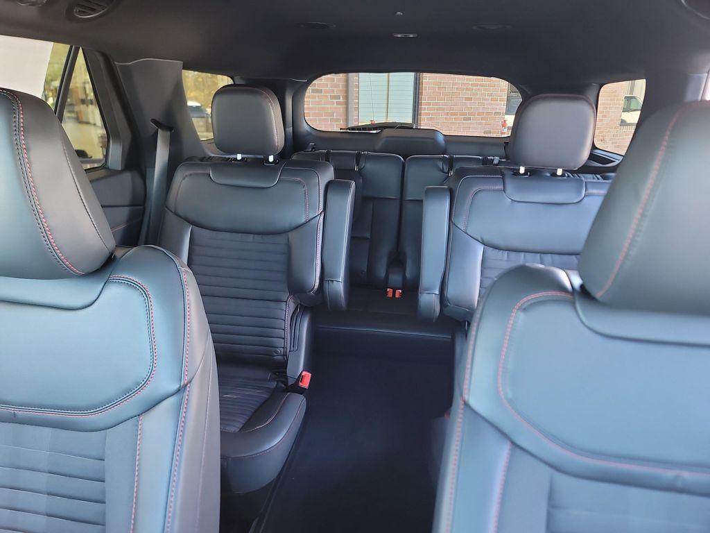 new 2025 Ford Explorer car, priced at $48,529