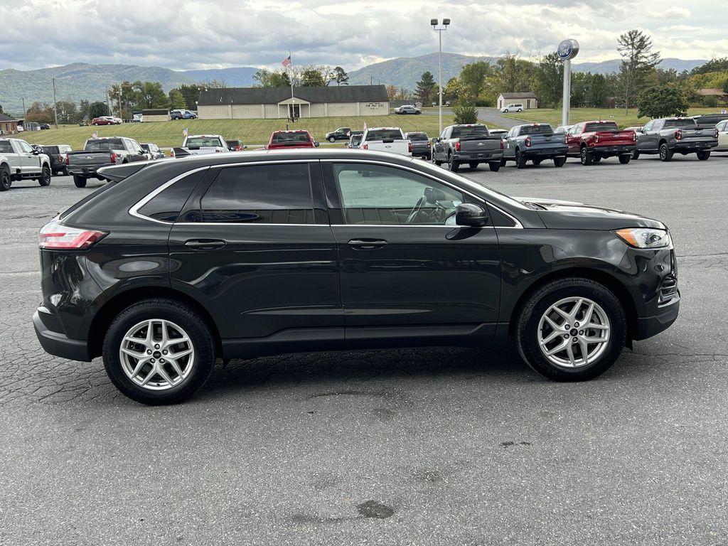 used 2024 Ford Edge car, priced at $31,982
