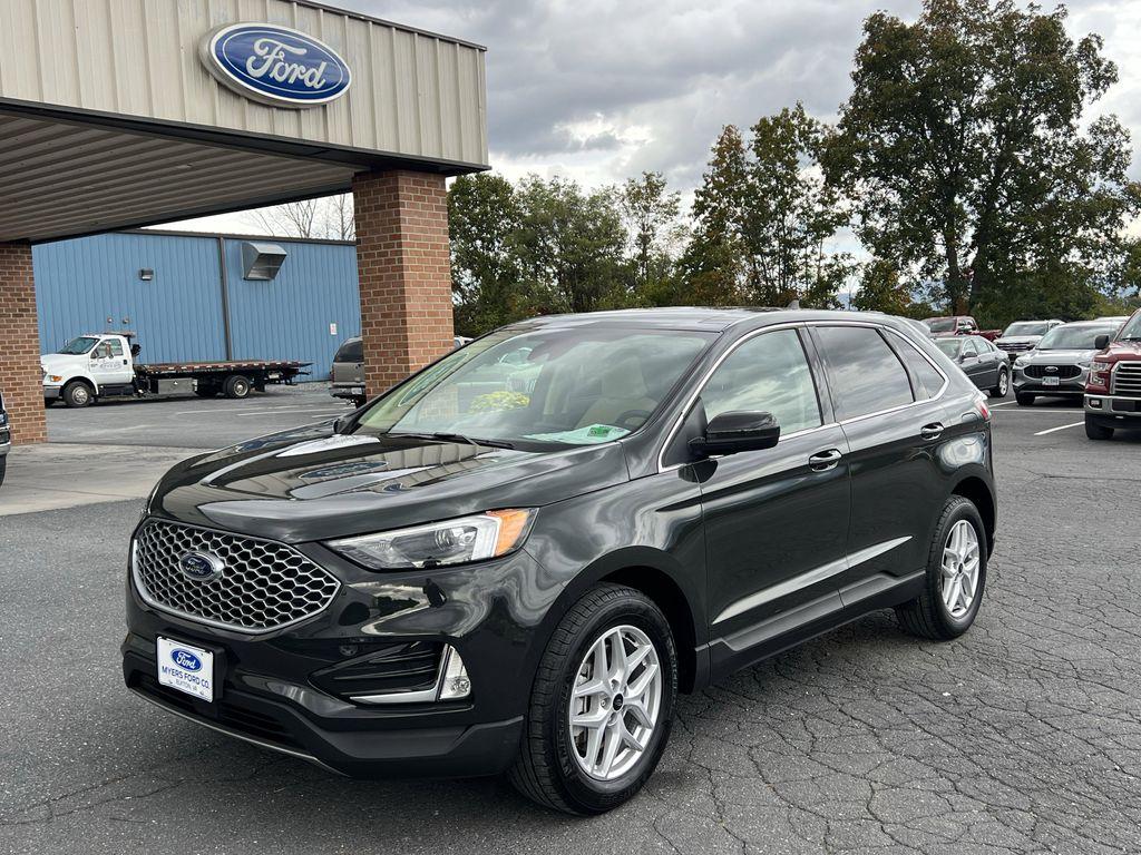 used 2024 Ford Edge car, priced at $31,982