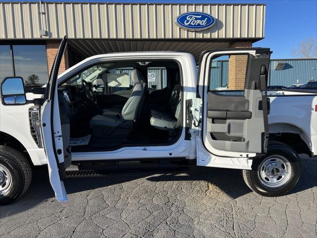 new 2024 Ford F-250 car, priced at $54,600