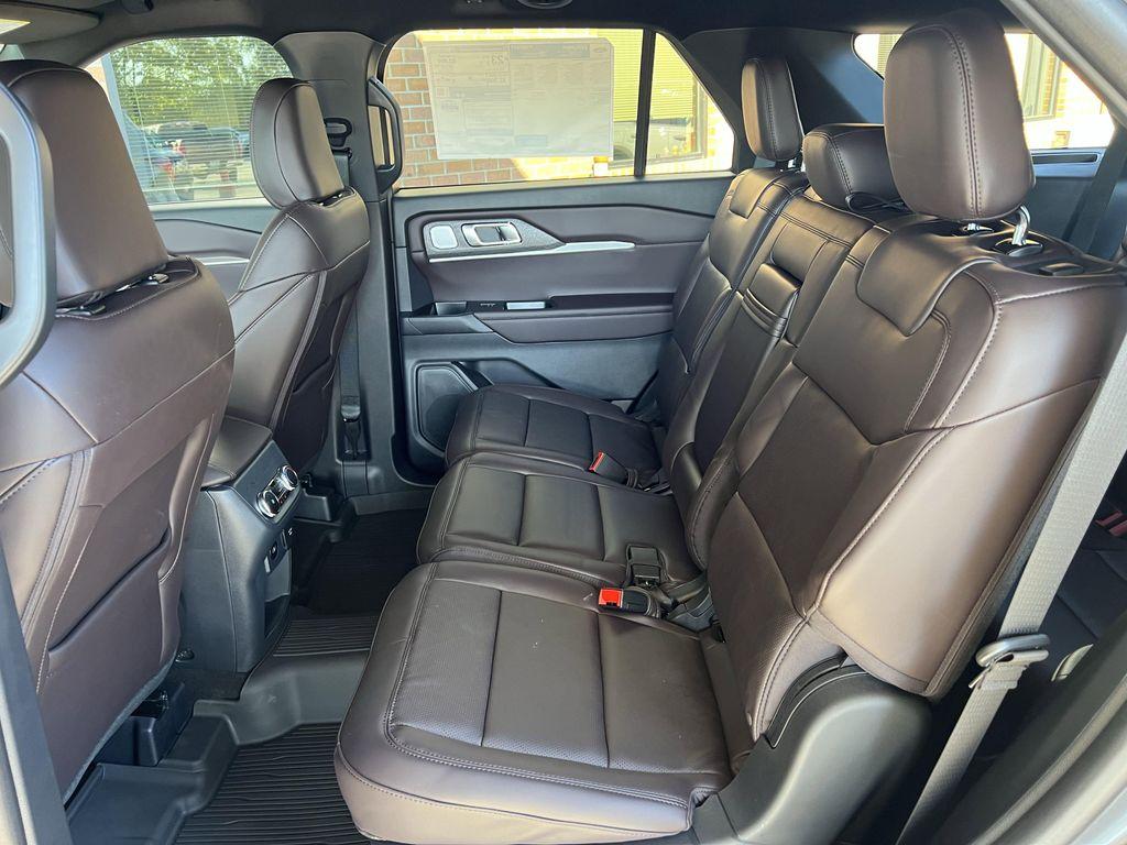 new 2025 Ford Explorer car, priced at $55,820