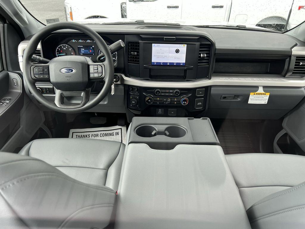 new 2025 Ford F-250 car, priced at $51,070