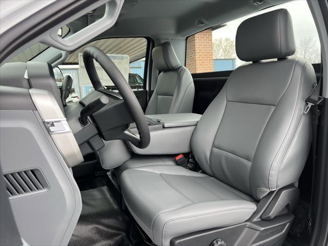 new 2025 Ford F-250 car, priced at $51,070