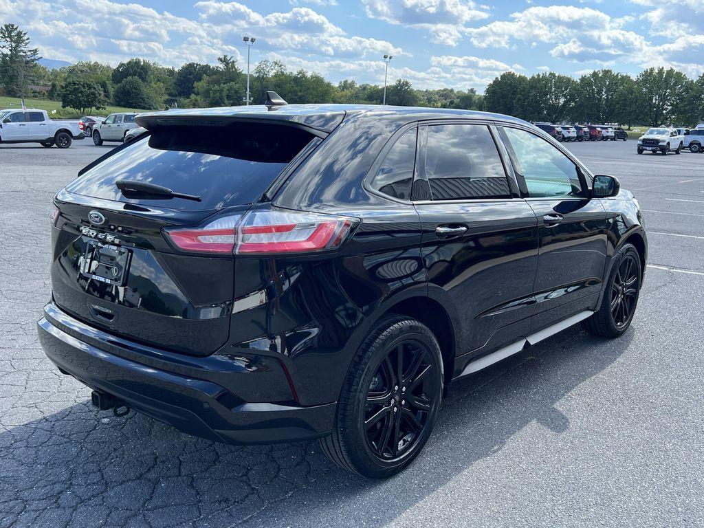 used 2022 Ford Edge car, priced at $30,982