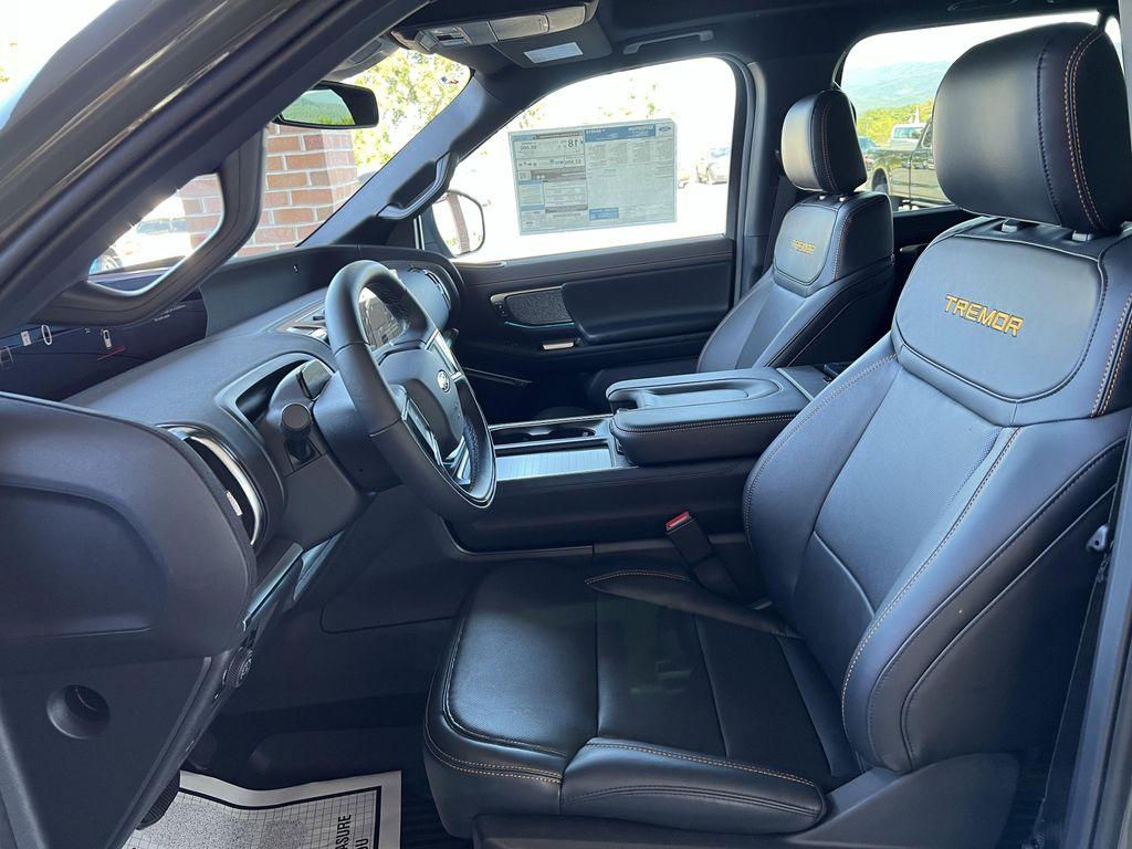 new 2025 Ford Expedition car, priced at $82,550