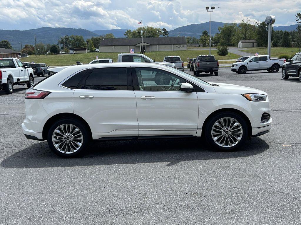 used 2022 Ford Edge car, priced at $33,982
