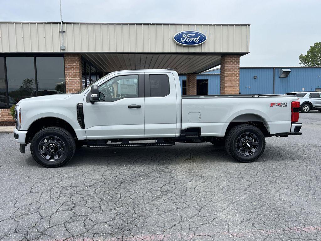new 2025 Ford F-350 car, priced at $61,990
