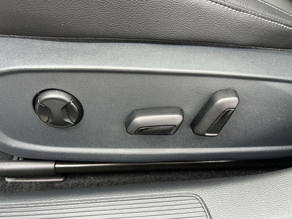 used 2021 Volkswagen Jetta car, priced at $18,782