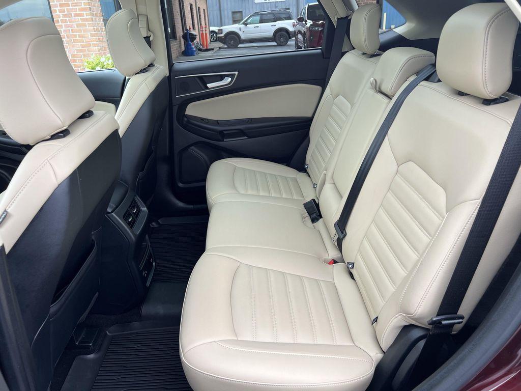 used 2022 Ford Edge car, priced at $29,982