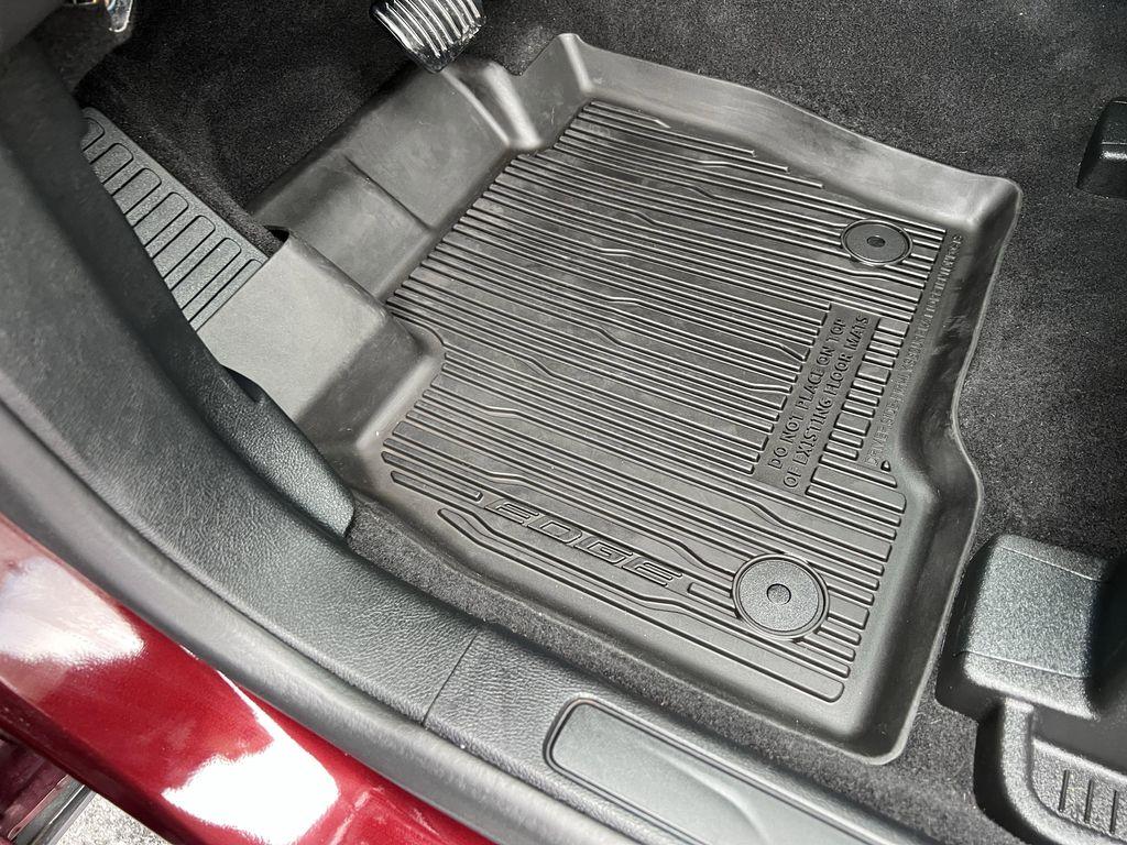 used 2022 Ford Edge car, priced at $29,982