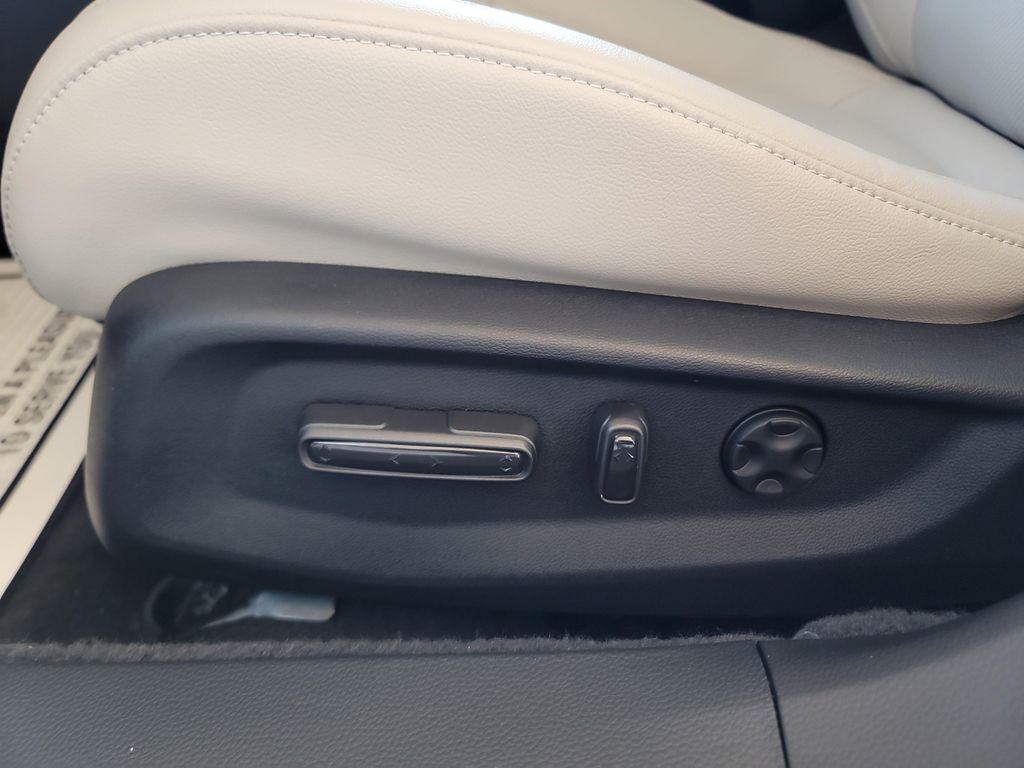 used 2022 Honda Accord Hybrid car, priced at $27,982