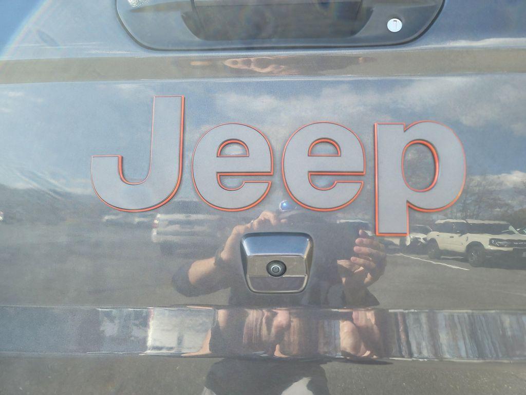 used 2021 Jeep Gladiator car, priced at $34,982