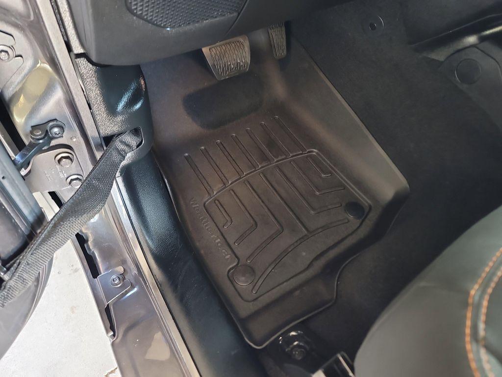 used 2021 Jeep Gladiator car, priced at $34,982