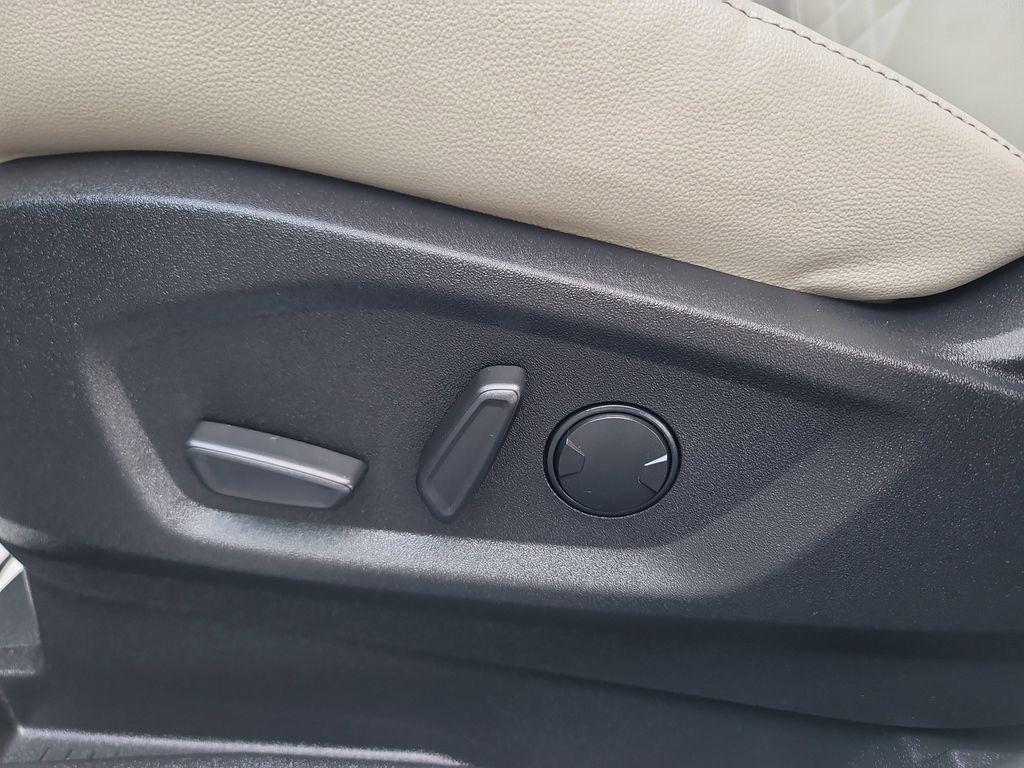 used 2024 Ford Edge car, priced at $39,782