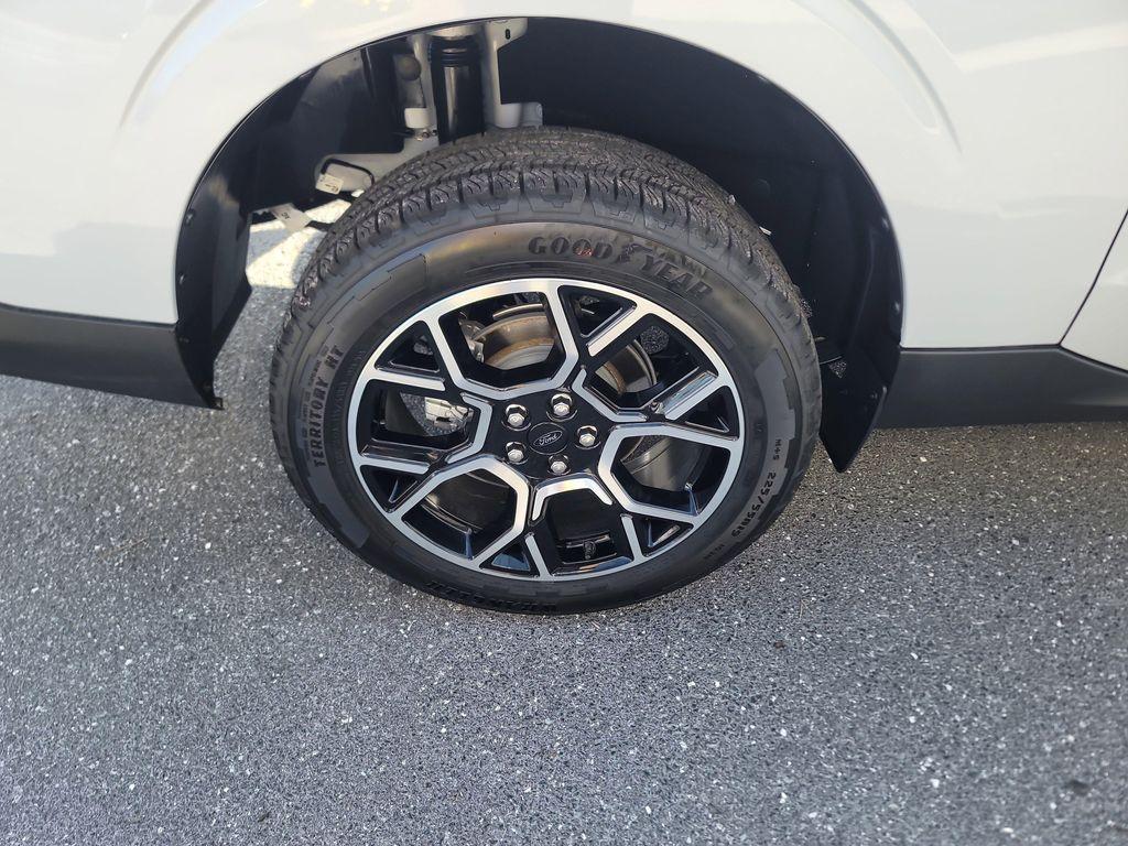 new 2025 Ford Maverick car, priced at $38,918