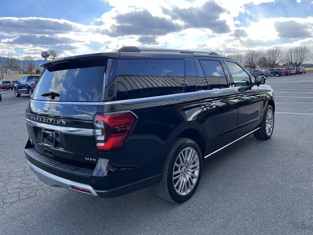used 2023 Ford Expedition car, priced at $61,982