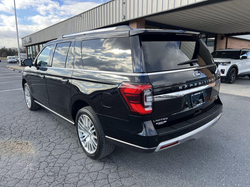 used 2023 Ford Expedition car, priced at $61,982