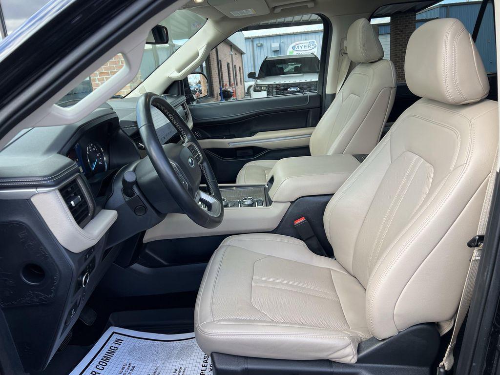 used 2023 Ford Expedition car, priced at $61,982