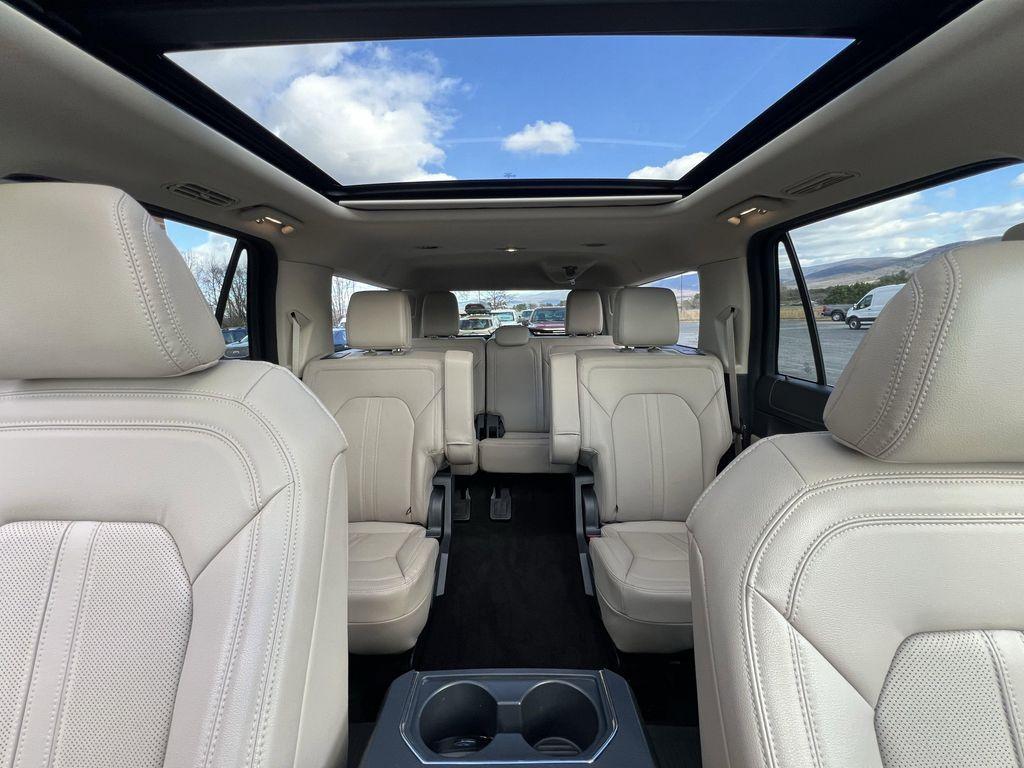 used 2023 Ford Expedition car, priced at $61,982