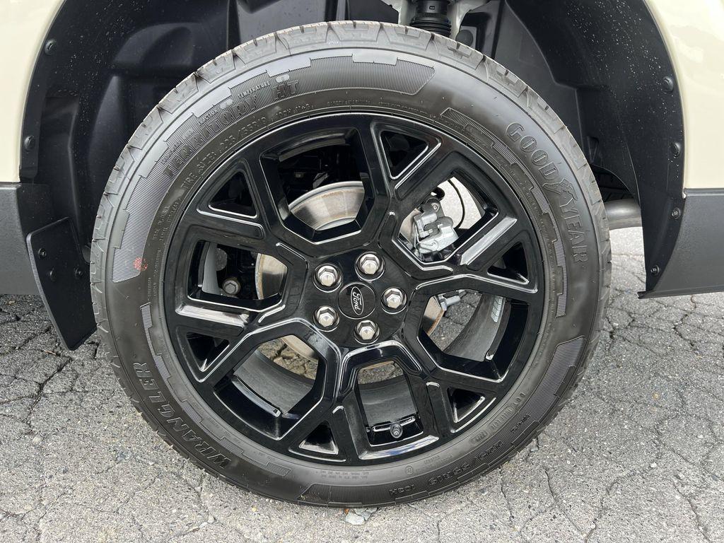 new 2025 Ford Maverick car, priced at $41,010