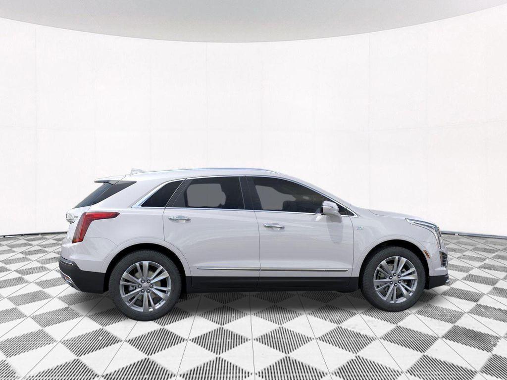 new 2025 Cadillac XT5 car, priced at $55,515
