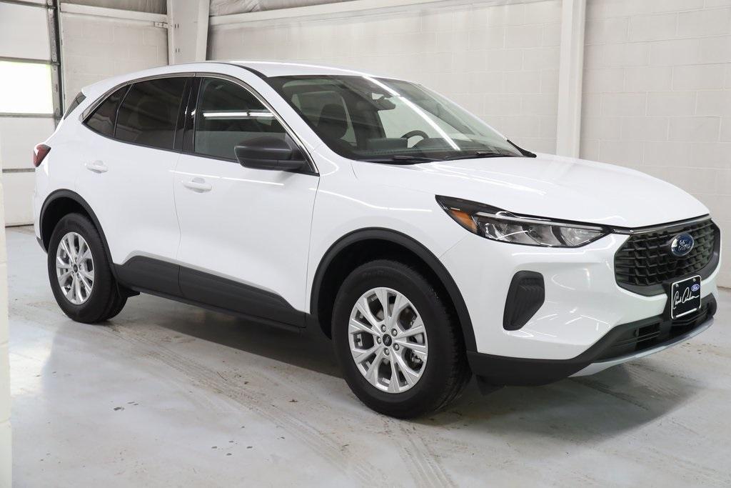 new 2024 Ford Escape car, priced at $33,138