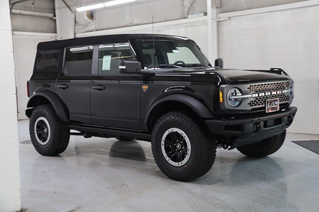 new 2024 Ford Bronco car, priced at $60,405