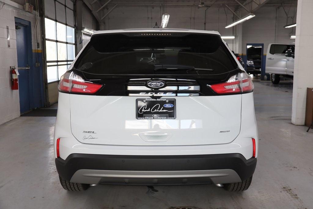 new 2024 Ford Edge car, priced at $41,032