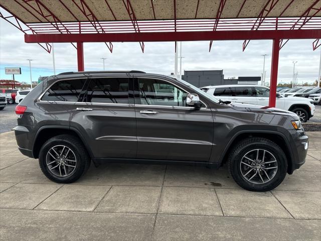 used 2017 Jeep Grand Cherokee car, priced at $12,700