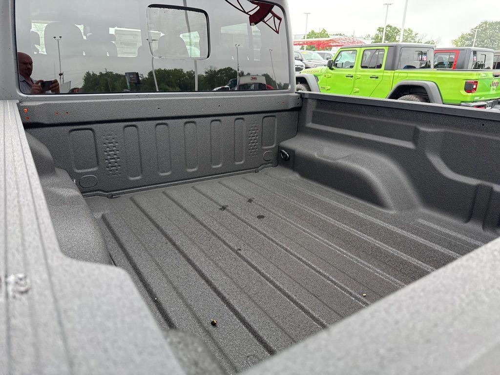 new 2025 Jeep Gladiator car, priced at $44,736