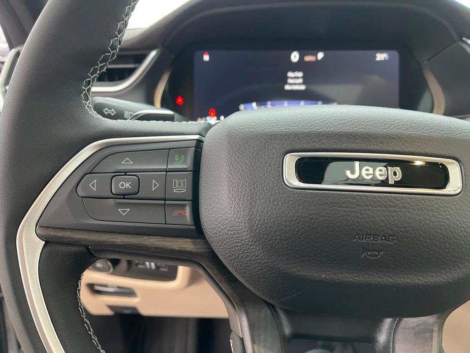 new 2024 Jeep Grand Cherokee L car, priced at $52,768