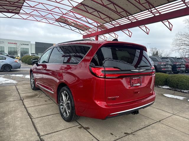 new 2025 Chrysler Pacifica car, priced at $49,632