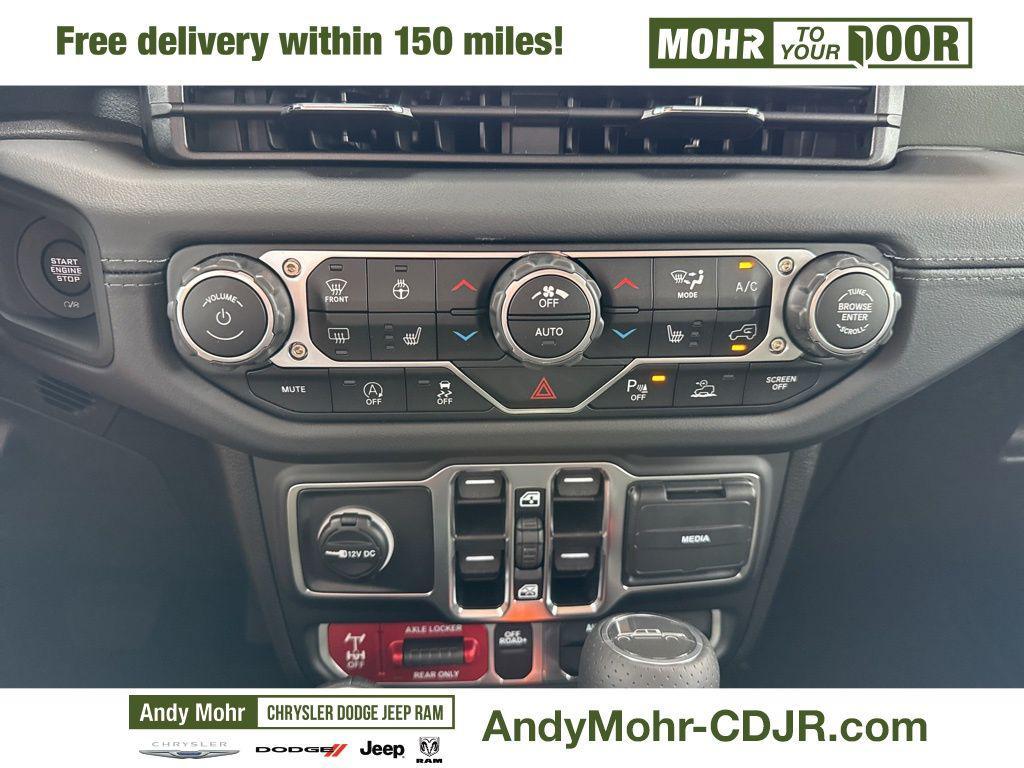 new 2025 Jeep Gladiator car, priced at $53,667