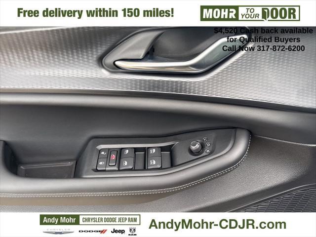 new 2025 Jeep Grand Cherokee car, priced at $43,650