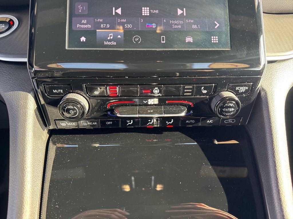 new 2025 Jeep Grand Cherokee L car, priced at $36,936