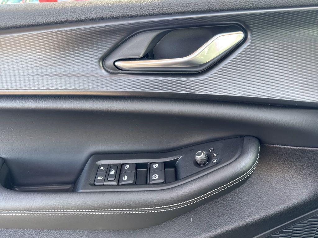 new 2025 Jeep Grand Cherokee L car, priced at $36,936