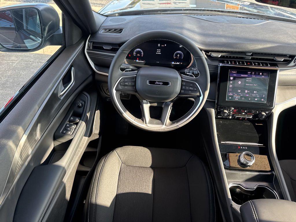 new 2025 Jeep Grand Cherokee L car, priced at $36,936
