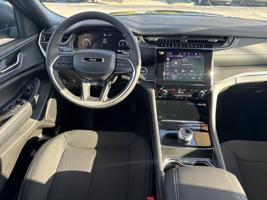 new 2025 Jeep Grand Cherokee L car, priced at $36,936
