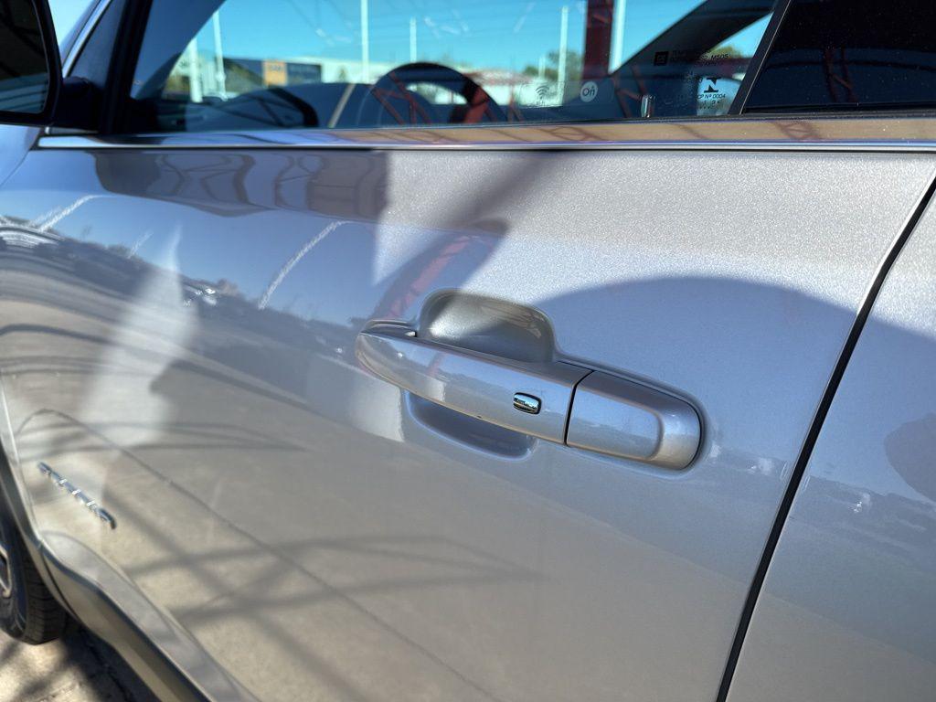 used 2020 GMC Acadia car, priced at $21,900