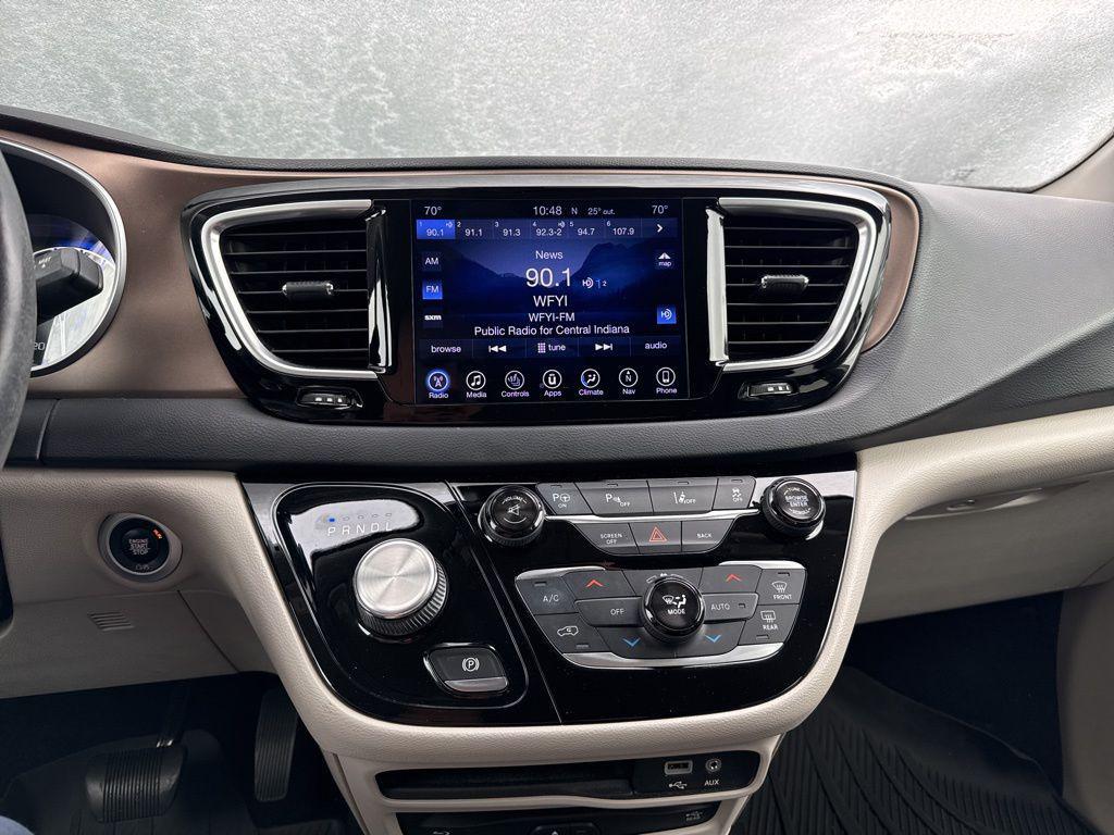 used 2017 Chrysler Pacifica car, priced at $13,012