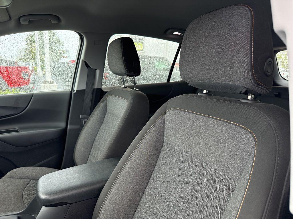 used 2024 Chevrolet Equinox car, priced at $21,800