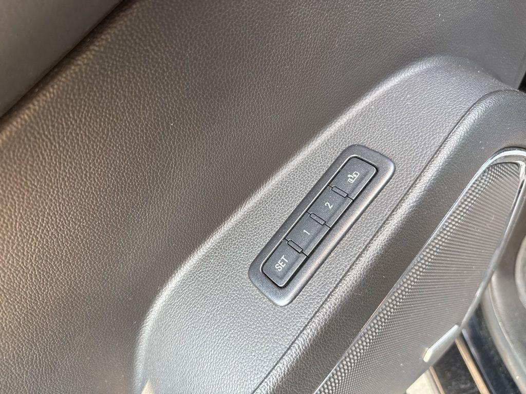 used 2016 GMC Yukon car, priced at $20,400
