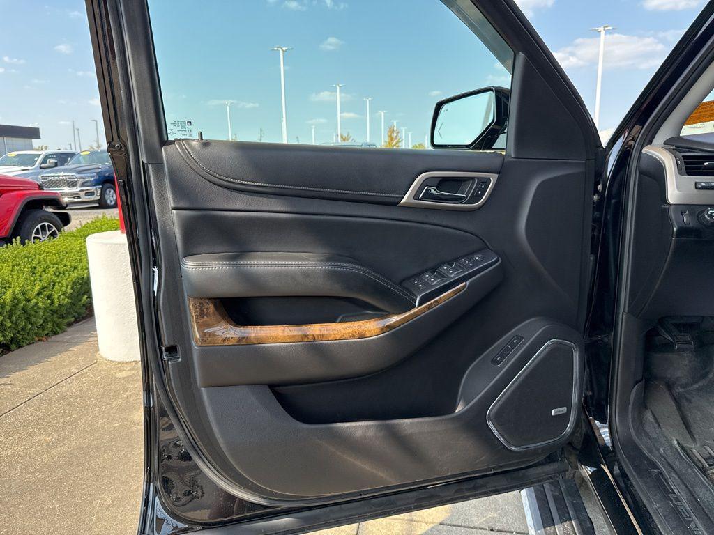 used 2016 GMC Yukon car, priced at $20,400