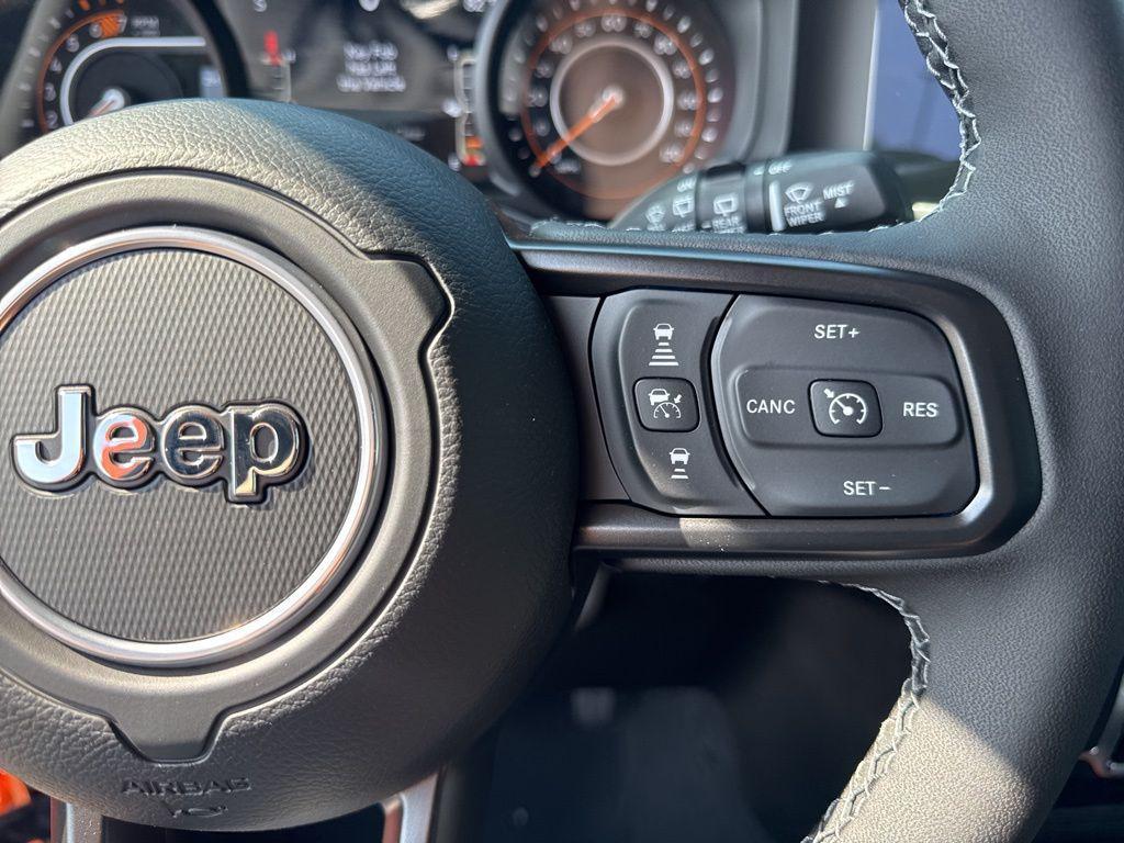 new 2025 Jeep Wrangler car, priced at $49,166