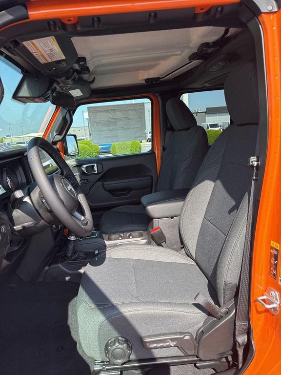 new 2025 Jeep Wrangler car, priced at $49,166